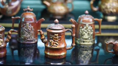 Gangwondo, Güney Kore - 8 Ekim 2025 Gangwon Kapsamlı Müze, bronz sofra takımı. Yüksek kalite 4k görüntü