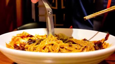 Jajangmyeon - Kore usulü Çin usulü domuz eti ve fasulye ezmeli erişte. Yüksek kalite fotoğraf