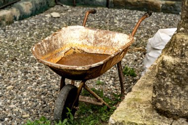 Eski Paslı El Arabası Gürcistan Köyü 'nde Çakıl Bahçesinde Kırsal Çalışma ve Kırsal Sadelik' i temsil ediyor. Yüksek kalite fotoğraf