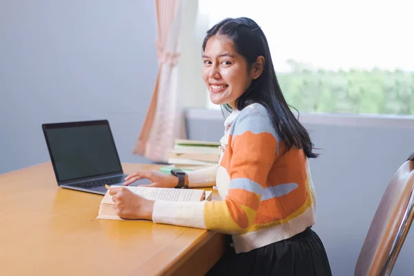 Young Happy Woman Asian College Student Student Uniform Studying Online — ストック写真