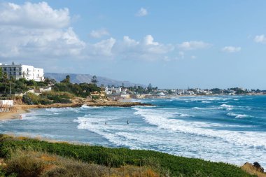 Kristal mavi denizli Sicilya Akdeniz kıyıları