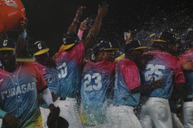 oyuncular iş başında