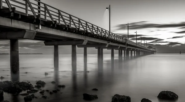 Salida del sol en el muelle Shorncliffe —  Fotos de Stock