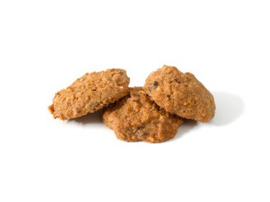 Beyaz arka planda yulaflı kurabiye yığını. Üst görünüm.