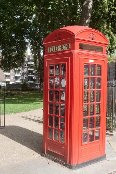 Londra telefon kulübesi