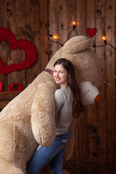 Attractive Young Woman Beautiful Background Photo Shoot Valentine Day Cuddling —  Fotos de Stock