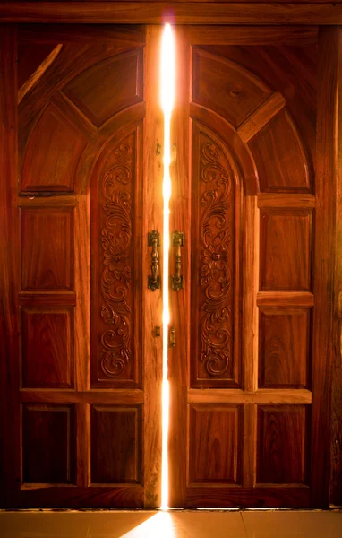 Abrir la luz de la puerta — Foto de Stock