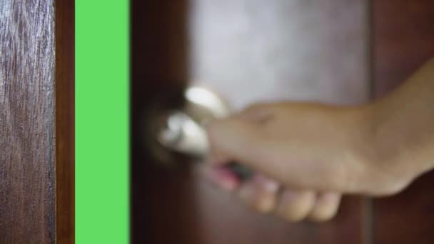Hand Open Wooden Door Green Screen — Stock Video