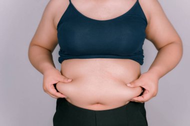 Şişman kadın tecrit edilmiş.