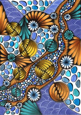 Canlı ve detaylı bir soyut çizim, elle çizilmiş. Kompozisyon, yaşayan bir mikro evreni ya da peri masalı manzarasını çağrıştırıyor. Odak noktası, turuncu kurdeleli şekillerle çerçevelenmiş küçük taşlarla dolu dolambaçlı bir akarsu..