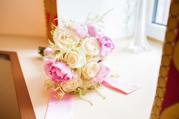 Beau bouquet de mariage — Photo