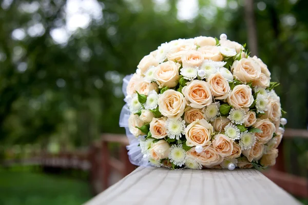 Beau bouquet de mariage — Photo