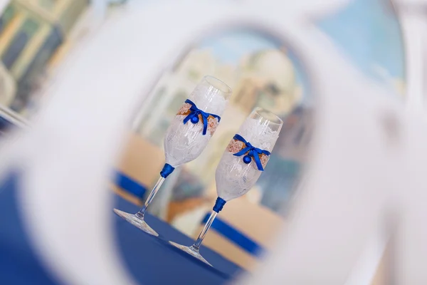 Blauwe bruiloft bril — Stockfoto