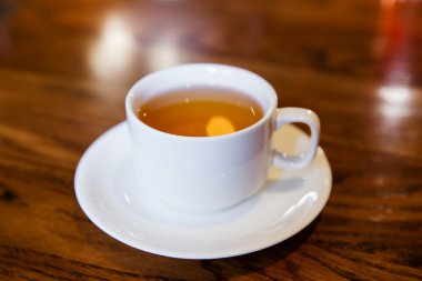 Masada bir fincan çay.