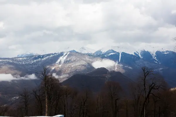 Paesaggio montano. Krasnaya Polyana, Sochi, Russia — Foto Stock