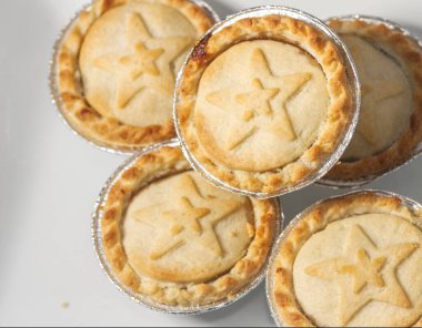 Lezzetli kıymalı turtalar. Kapatın.