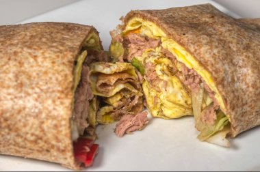 Yumurtalı ton balığı.