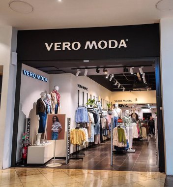Dublin İrlanda hararetli 15.2026... vero moda mağazası