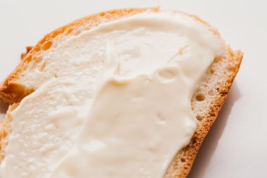 krem peynirli yakın çekim hafif bir arka plan ile sandviç