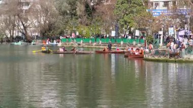 Hindistan 'da Bulutlar Arasında Yaşam. Yüksek kalite 4k görüntü