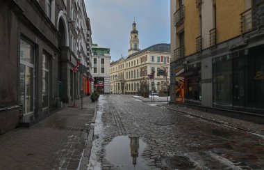 Riga, Letonya 02.07.2025 Riga Belediye Binası cephesine yakın çekim. Mimari, tarihsel ve seyahat stoku resimleri için mükemmel.
