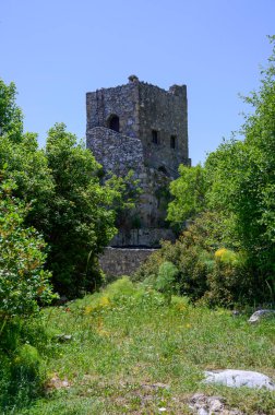 St. Hilarion Kalesi 'ndeki 2025 maceralı fotoğraf turuna katılın. Gizemli ortaçağ kalıntılarını, kayalık zirvelerini ve Kuzey Kıbrıs' ın geniş manzaralarını yakalayın..