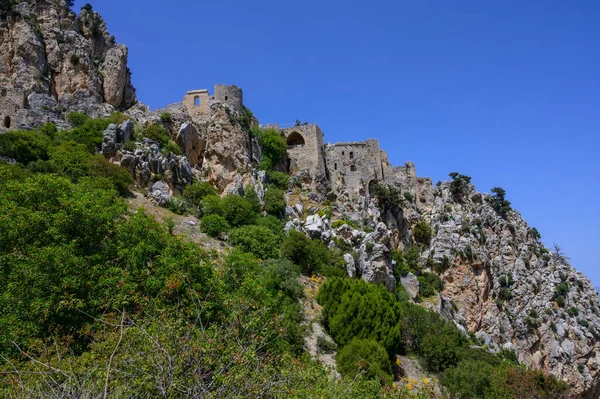 2025 baharında Ortaçağ St. Hilarion Şatosu