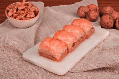 Ev yapımı Baklava 'nın Altın Çıtır Tabakları