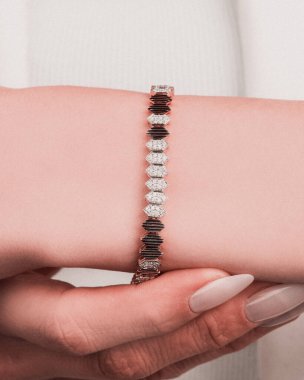 Özel Anlar İçin Özel Yapım Altın ve Elmas Mücevherler