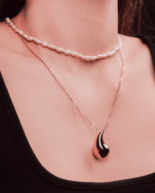 Değerli Altın ve Elmas Mücevherler