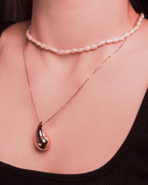 Değerli Altın ve Elmas Mücevherler