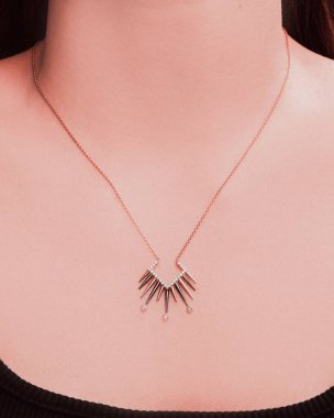 Değerli Altın ve Elmas Mücevherler