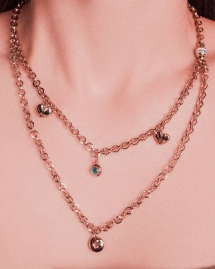 Değerli Altın ve Elmas Mücevherler