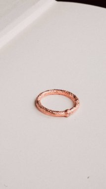 Parlak Mücevher Setleri: Altın, Elmas ve Gemstone