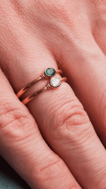 Parlak Mücevher Setleri: Altın, Elmas ve Gemstone