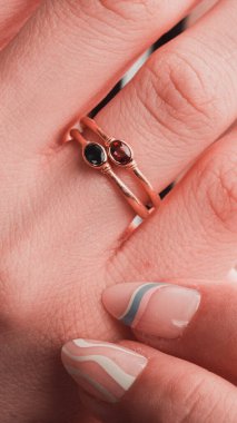 Parlak Mücevher Setleri: Altın, Elmas ve Gemstone