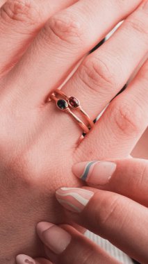 Parlak Mücevher Setleri: Altın, Elmas ve Gemstone