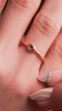 Parlak Mücevher Setleri: Altın, Elmas ve Gemstone