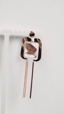 Zamansız Lüks Mücevherler: Elmaslar ve Altın Tasarımlar