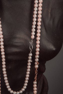 Altın Aksanlı Zarif Elmas Mücevherler