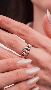 Her Olay İçin El Yapımı Altın ve Elmas Mücevherler