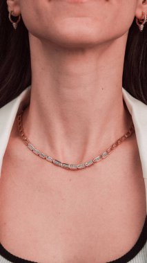 Her Olay İçin El Yapımı Altın ve Elmas Mücevherler