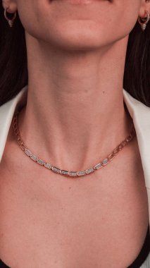 Her Olay İçin El Yapımı Altın ve Elmas Mücevherler