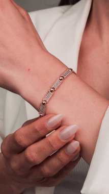 Her Olay İçin El Yapımı Altın ve Elmas Mücevherler