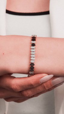 Her Olay İçin El Yapımı Altın ve Elmas Mücevherler