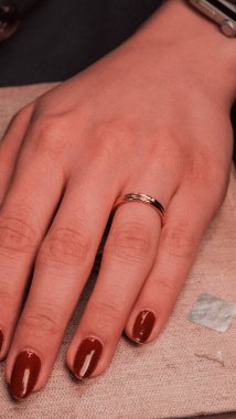 Altın ve Elmaslı Parlak Gemstone Mücevherleri