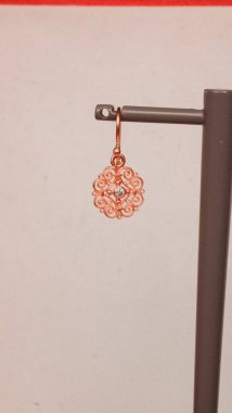 Klasik Altın ve Elmas Düğün Mücevherleri