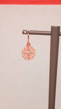 Klasik Altın ve Elmas Düğün Mücevherleri