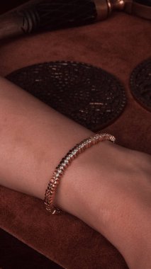 Klasik Altın ve Elmas Düğün Mücevherleri