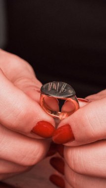 Klasik Altın ve Elmas Düğün Mücevherleri